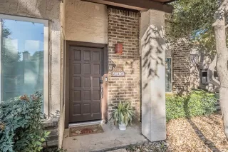 Photo #3: 21102627 Listing