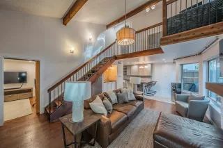 Photo #5: 21102627 Listing