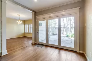 Photo #5: 21103639 Listing