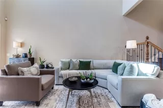 Photo #3: 21103808 Listing