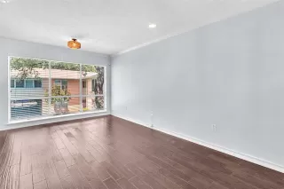 Photo #3: 21104419 Listing