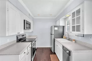 Photo #5: 21104419 Listing