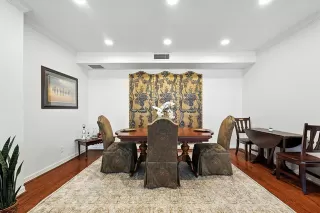 Photo #5: 21104899 Listing 