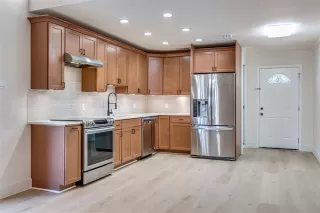 Photo #4: 21105148 Listing