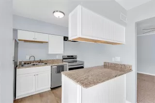 Photo #4: 21105317 Listing