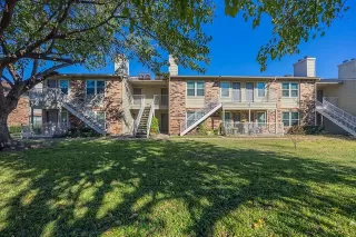 Photo #2: 21105592 Listing