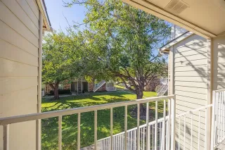 Photo #4: 21105592 Listing