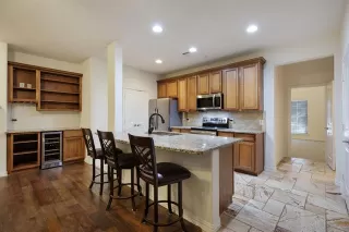 Photo #4: 21106054 Listing 