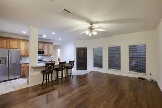 Photo #5: 21106054 Listing 