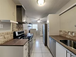 Photo #5: 21106299 Listing