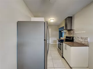 Photo #6: 21106299 Listing