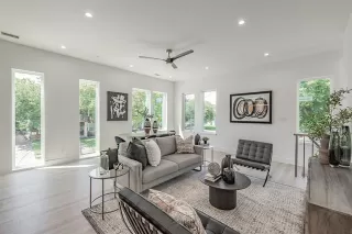 Photo #2: 21106973 Listing 