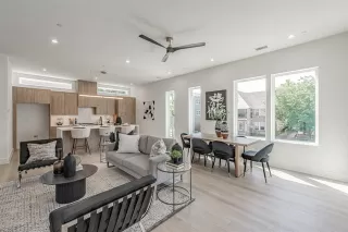 Photo #3: 21106973 Listing 