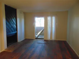 Photo #6: 21107498 Listing