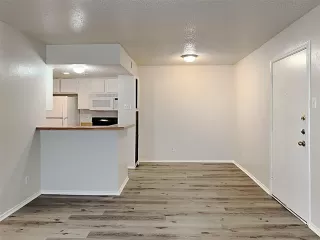 Photo #4: 21107908 Listing 