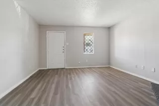 Photo #3: 21108064 Listing