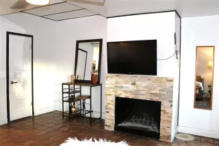 Photo #4: 21108164 Listing