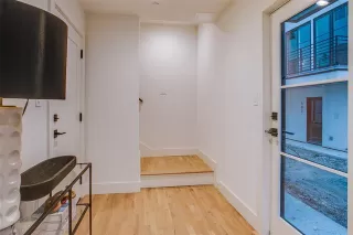 Photo #3: 21108477 Listing 