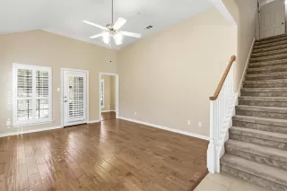 Photo #6: 21108553 Listing 