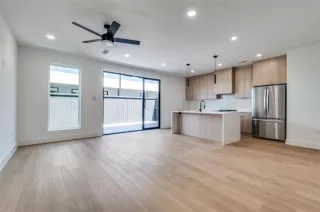 Photo #6: 21108721 Listing 