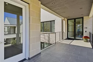 Photo #4: 21108777 Listing 