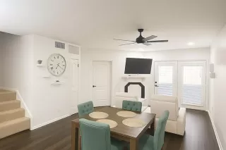 Photo #6: 21109610 Listing 