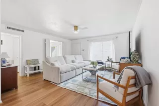 Photo #3: 21109693 Listing 