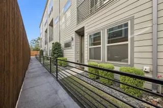 Photo #2: 21109924 Listing 