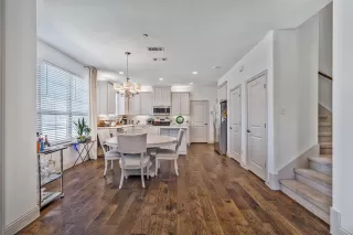 Photo #6: 21110454 Listing 