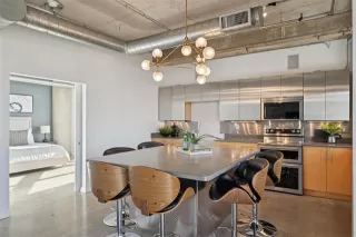 Photo #4: 21110610 Listing 