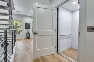 Photo #5: 21110628 Listing 