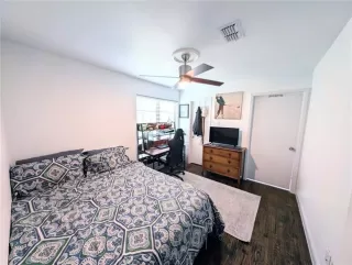 Photo #3: 21110639 Listing