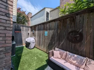 Photo #6: 21110639 Listing