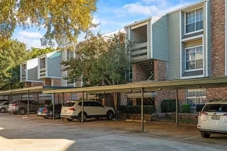 Photo #2: 21110858 Listing