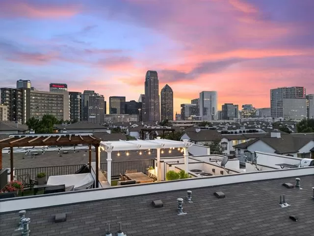 MLS: 21110942 Condo For Sale