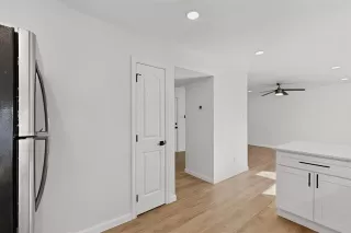 Photo #6: 21111419 Listing 