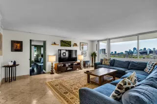 Photo #3: 21111551 Listing