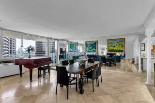 Photo #5: 21111551 Listing