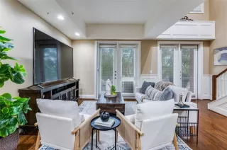 Photo #5: 21111734 Listing 