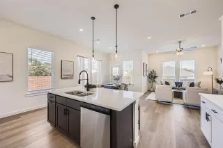 Photo #3: 21111793 Listing 