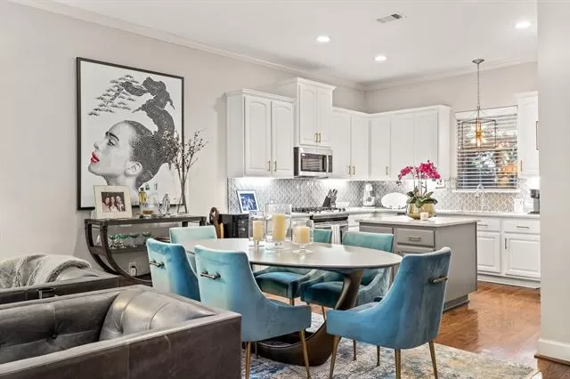 MLS: 21111965 Condo For Sale