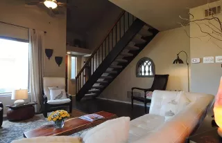 Photo #4: 21112455 Listing