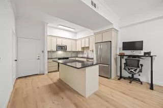 Photo #5: 21112469 Listing