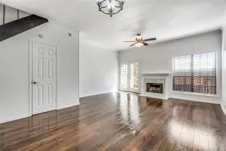 Photo #4: 21112529 Listing 