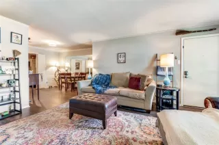 Photo #2: 21112706 Listing