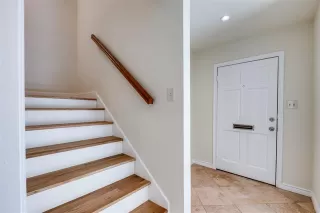 Photo #6: 21112919 Listing