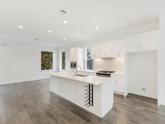 MLS: 21112954 Condo For Sale