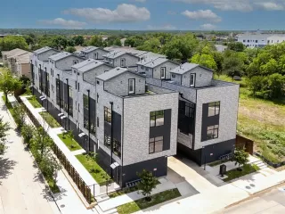 Photo #3: 21113067 Listing