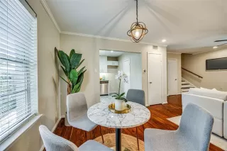 Photo #6: 21113525 Listing