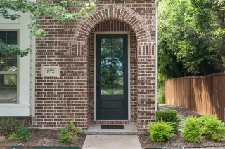 Photo #2: 21113693 Listing